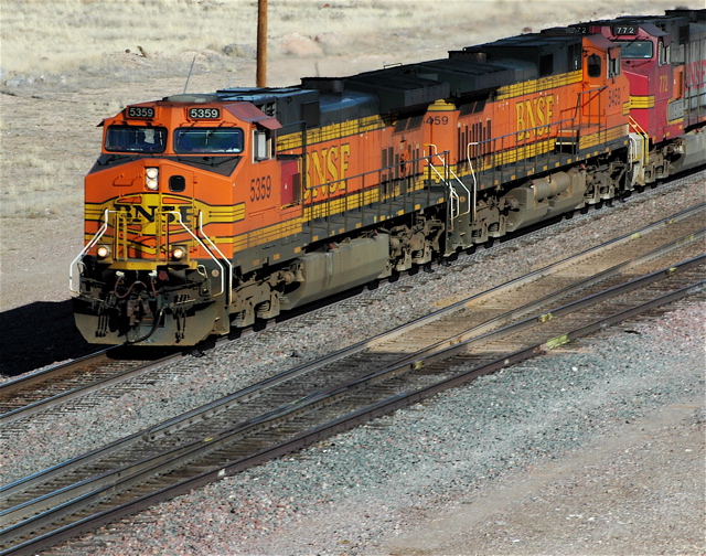 BNSF's 5359 and 5459.JPG