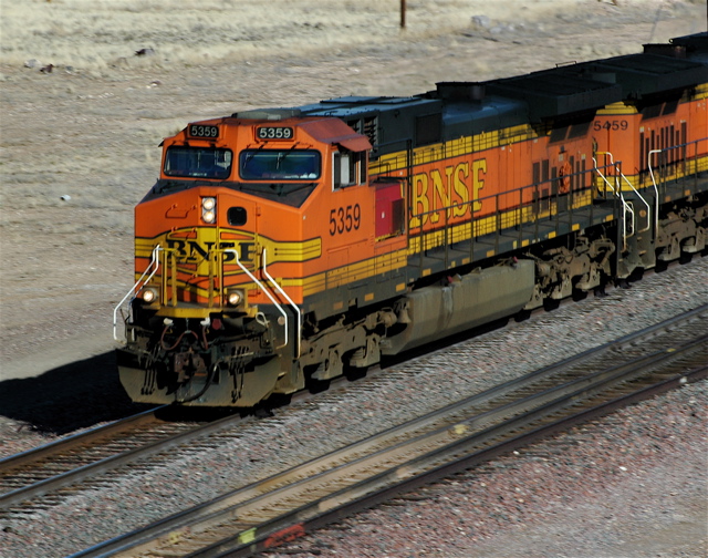 BNSF Dash 9.JPG