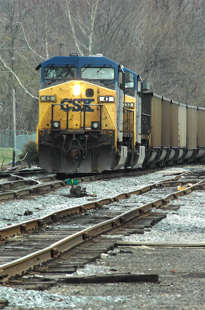 CSX CW44AC #43 leads westbound empty coal hoppers.JPG