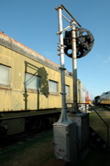 Pullman and signal.JPG