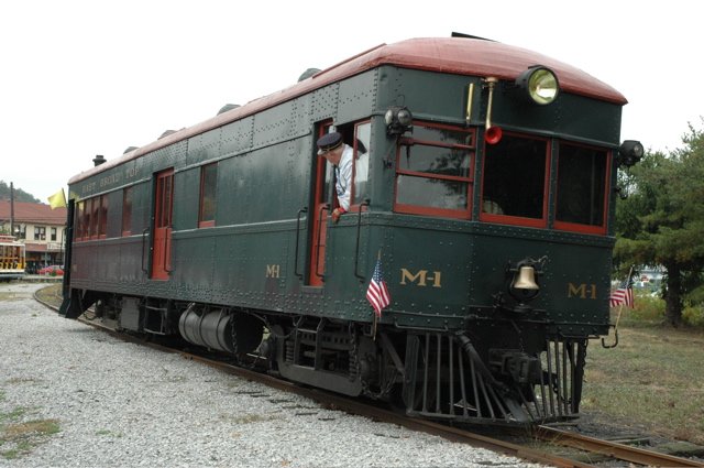 EBT M-1 Diesel Railcar.JPG