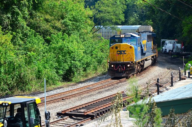 CSX SD-60 #8741 in the lead