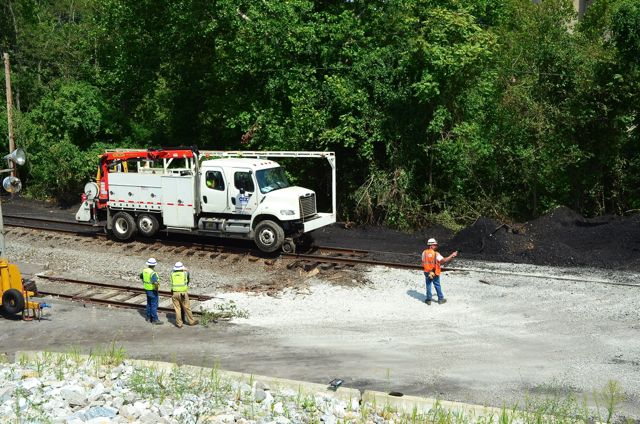 Hi-rail track inspection truck