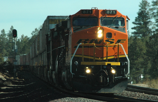 BNSF 871 leading a doublestack