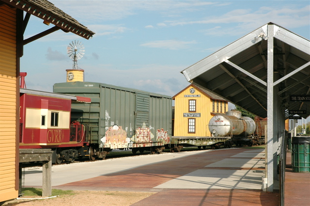 Grapevine Railroad Platform.JPG