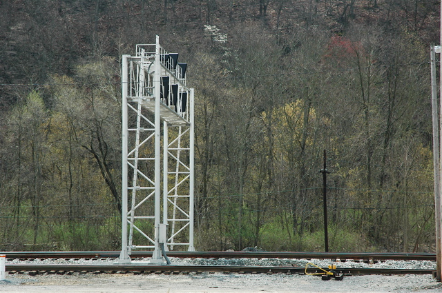 CSX Hancock WV Signal Bridge.JPG