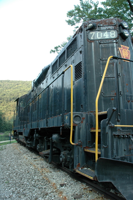 GP9 longhood.JPG