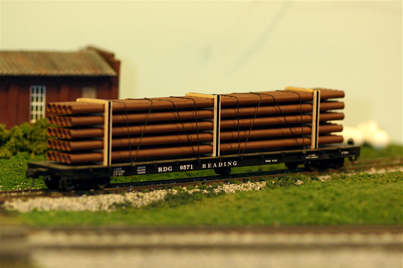 Pipe Load on Flat Car FCSME Layout.JPG
