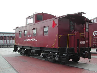 Lackawanna Caboose 889.jpg