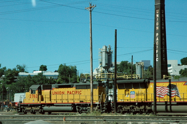 UP Yard Portland Oregon SD40-2 #2762.JPG