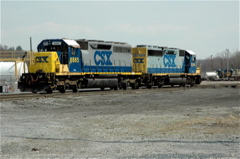 CSX 8885 and
                6244 waiting for the fuel truck.JPG